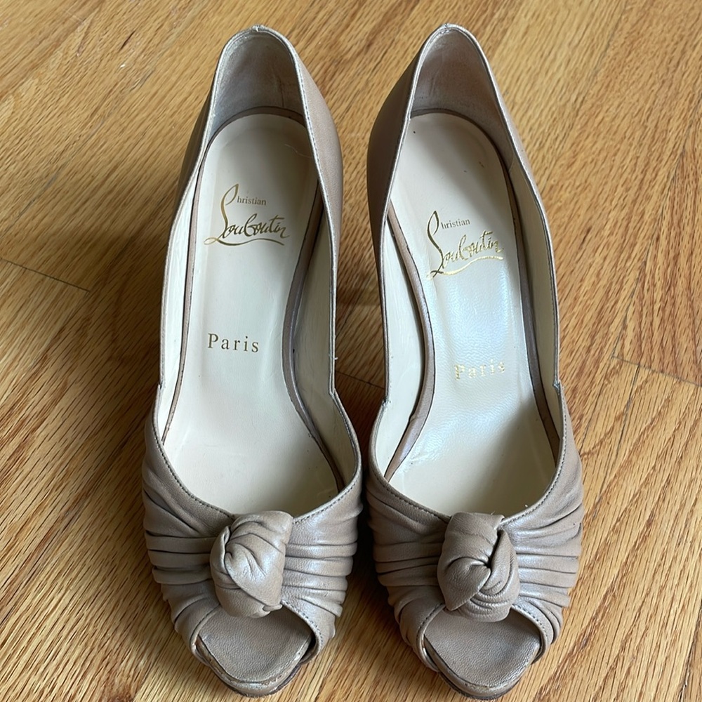 Christian Louboutin nude open toe stilettos. 3” / 7.5cm heel. 35.5 EU.